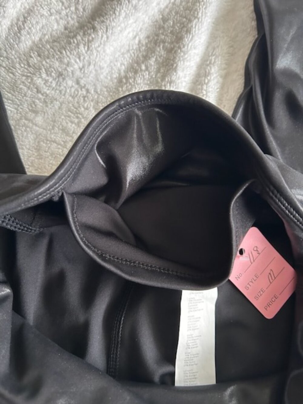 Fabletics Anywhere Motion 365 Ultra Shine M Black EPC - Picture 8 of 12